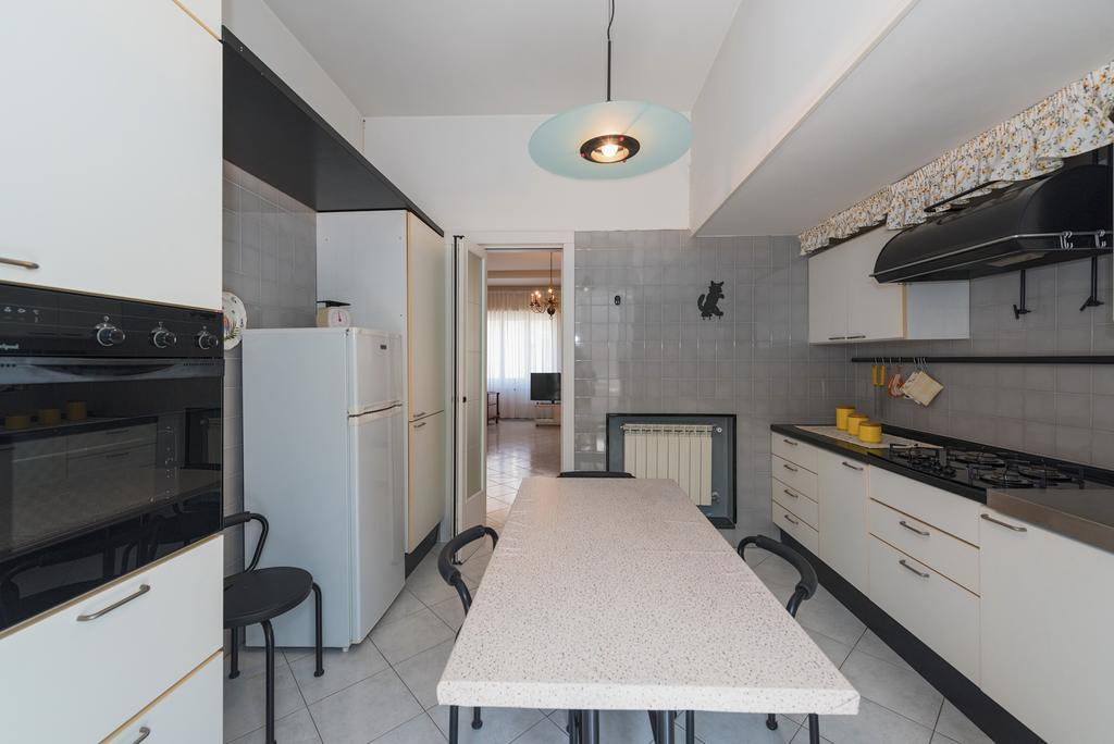 Domitilla House Finale Ligure Luaran gambar