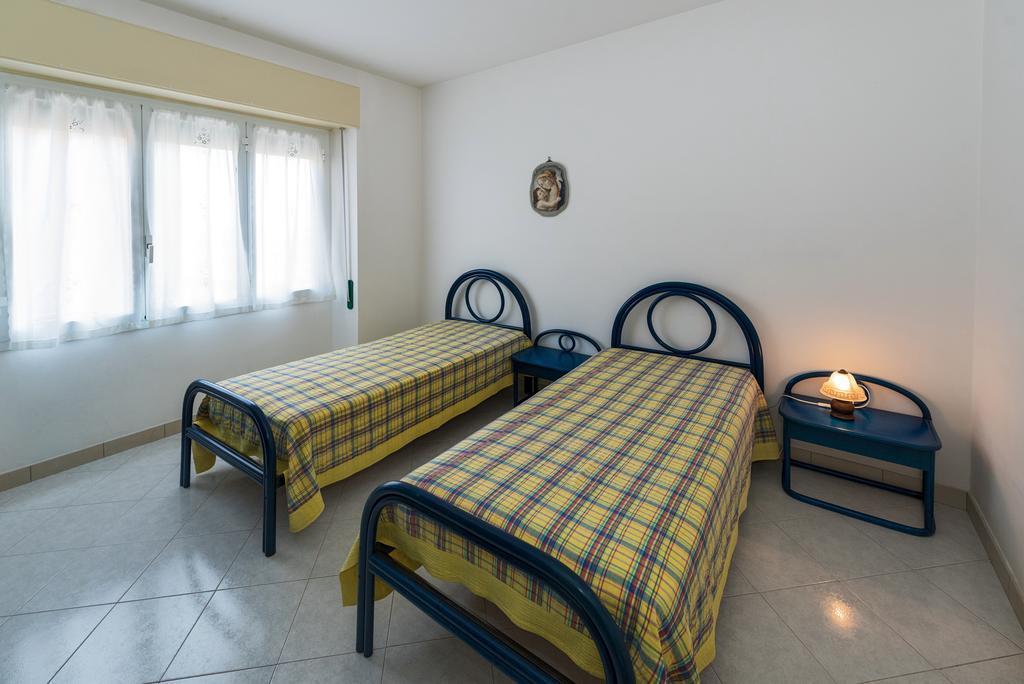 Domitilla House Finale Ligure Luaran gambar